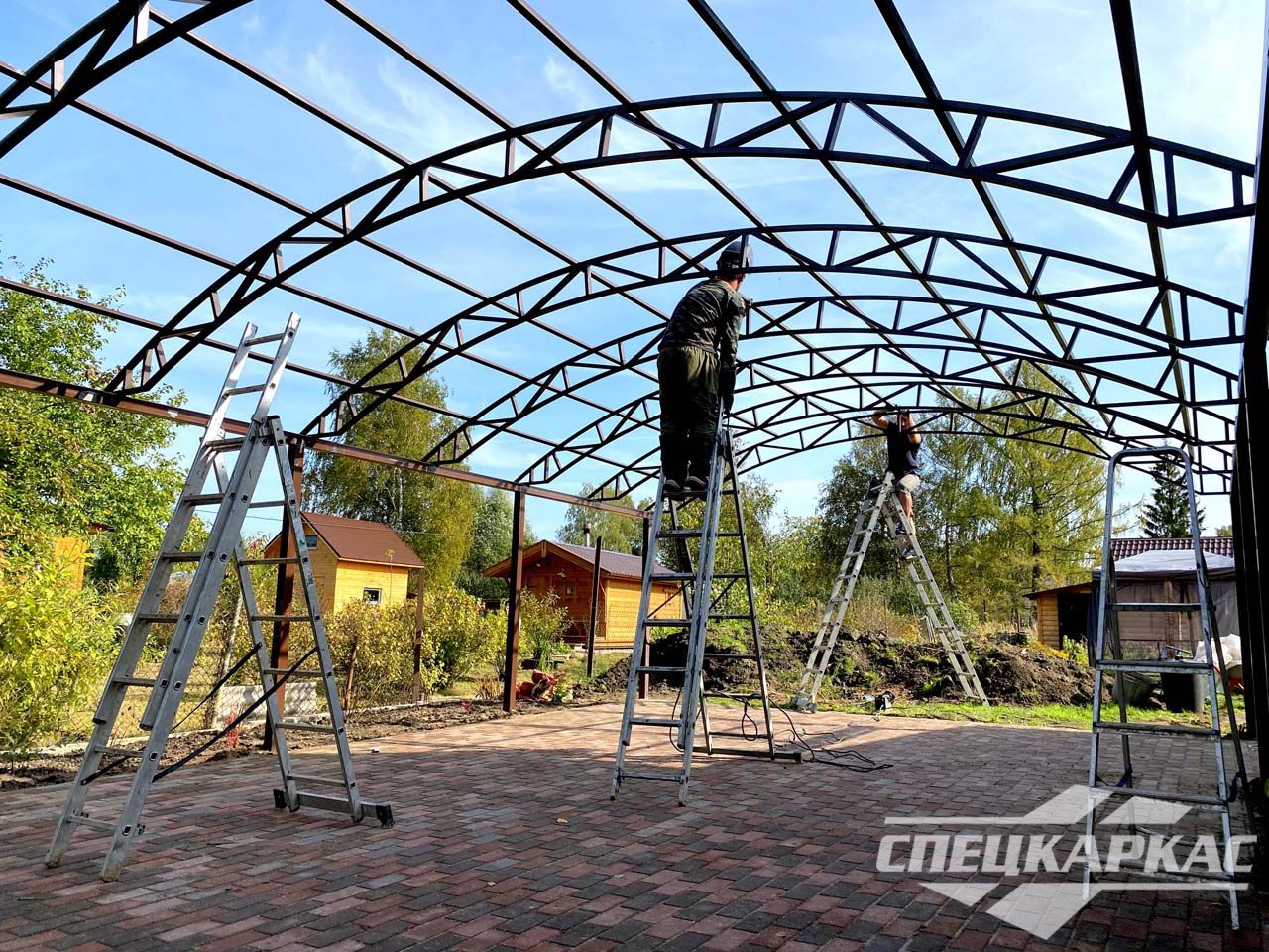 Навес из поликарбоната для автомобиля Навес из поликарбоната для автомобиля